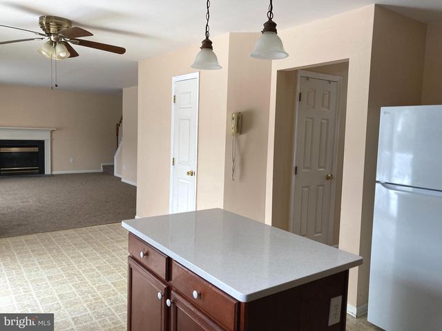 4 RIVA RIDGE LN, Bear, DE 19701