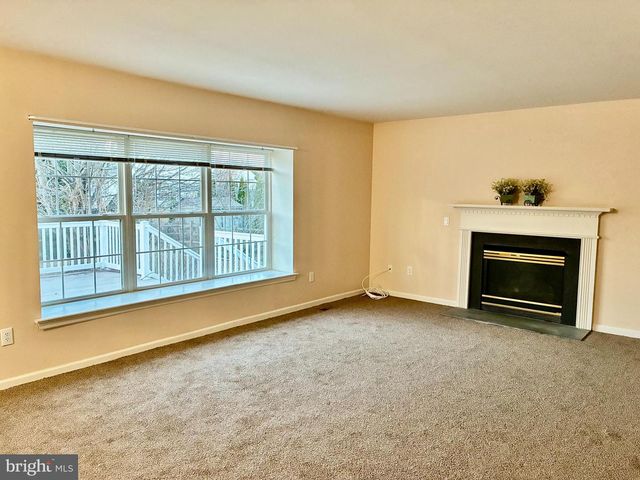 4 RIVA RIDGE LN, Bear, DE 19701