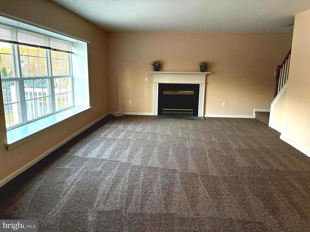 4 RIVA RIDGE LN, Bear, DE 19701