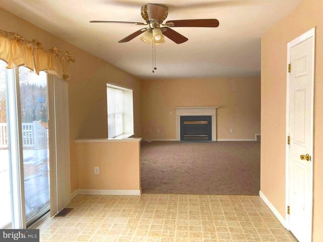 4 RIVA RIDGE LN, Bear, DE 19701