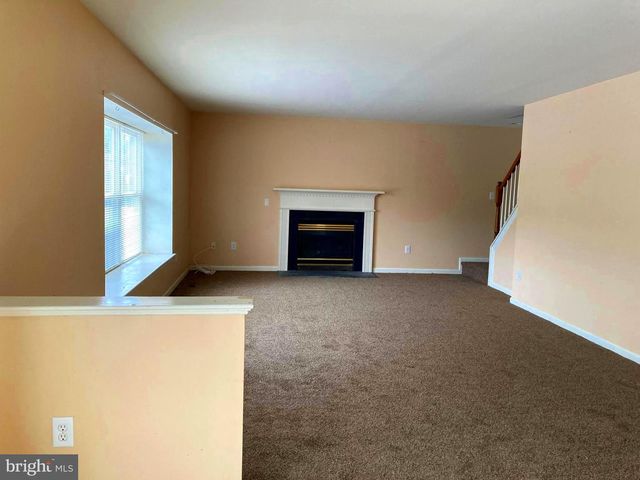 4 RIVA RIDGE LN, Bear, DE 19701