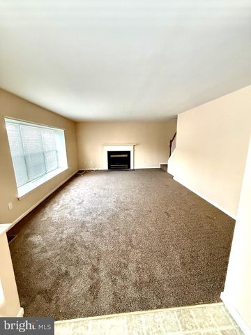 4 RIVA RIDGE LN, Bear, DE 19701