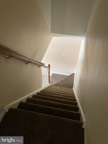 4 RIVA RIDGE LN, Bear, DE 19701