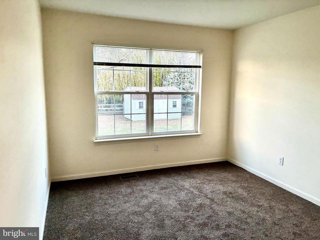 4 RIVA RIDGE LN, Bear, DE 19701