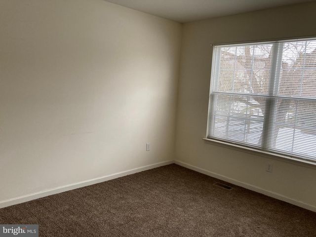 4 RIVA RIDGE LN, Bear, DE 19701