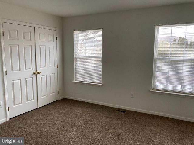 4 RIVA RIDGE LN, Bear, DE 19701