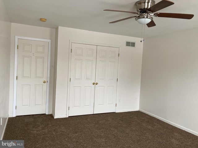 4 RIVA RIDGE LN, Bear, DE 19701