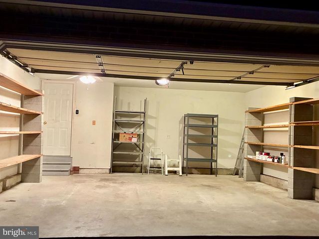 4 RIVA RIDGE LN, Bear, DE 19701