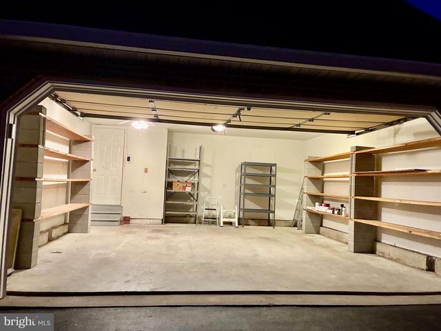 4 RIVA RIDGE LN, Bear, DE 19701