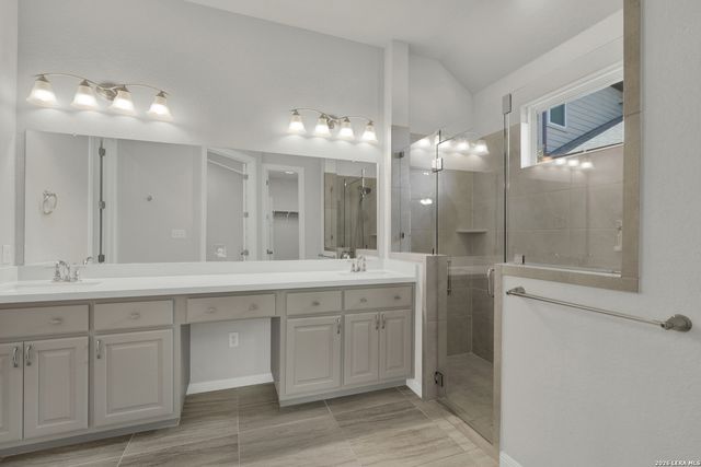2184 ZACHRY DR, New Braunfels, TX 78132