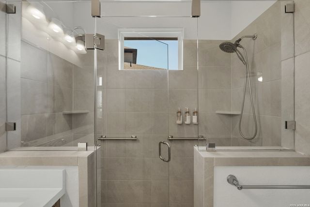 2184 ZACHRY DR, New Braunfels, TX 78132