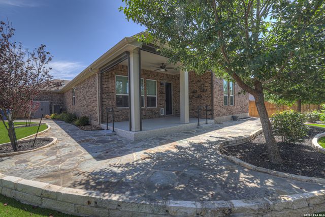 2184 ZACHRY DR, New Braunfels, TX 78132