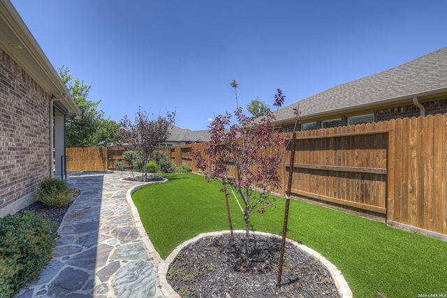 2184 ZACHRY DR, New Braunfels, TX 78132