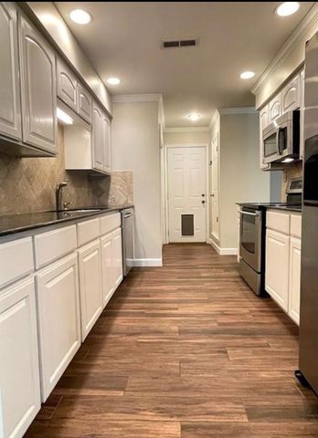 3333 N Katherine Avenue, Fayetteville, AR 72703