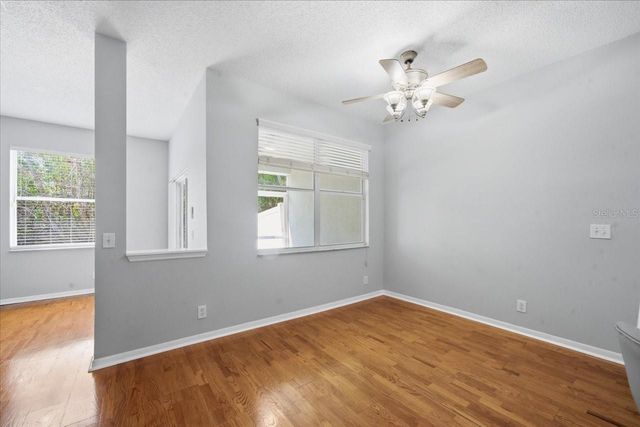 752 VALLANCE WAY NE, St Petersburg, FL 33716