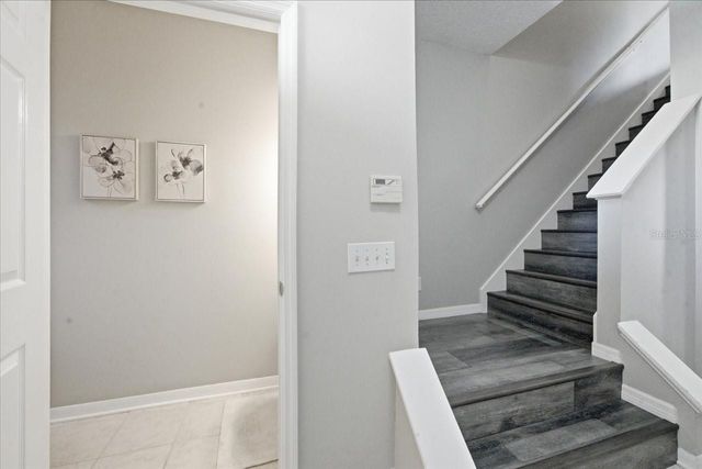 752 VALLANCE WAY NE, St Petersburg, FL 33716