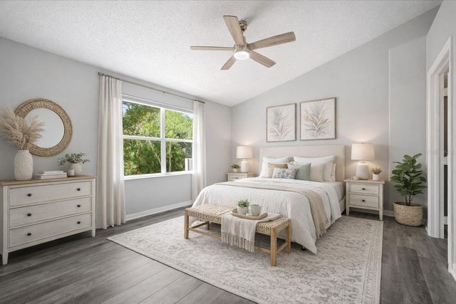 752 VALLANCE WAY NE, St Petersburg, FL 33716