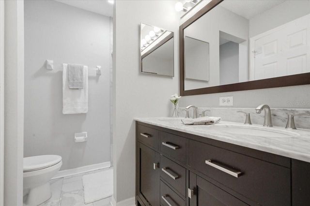 752 VALLANCE WAY NE, St Petersburg, FL 33716