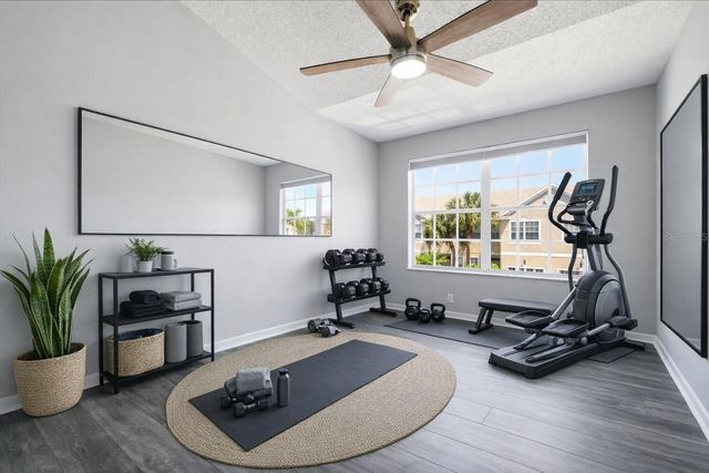 752 VALLANCE WAY NE, St Petersburg, FL 33716