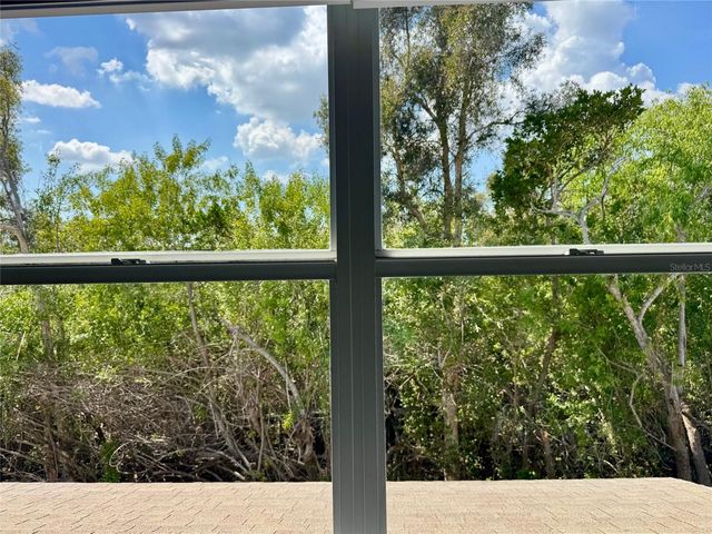 752 VALLANCE WAY NE, St Petersburg, FL 33716