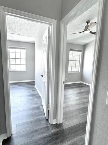 752 VALLANCE WAY NE, St Petersburg, FL 33716