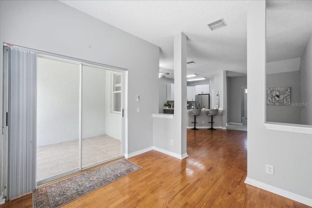 752 VALLANCE WAY NE, St Petersburg, FL 33716