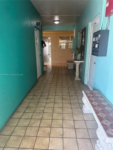 4100 Crystal Lake Dr 407, Deerfield Beach, FL 33064