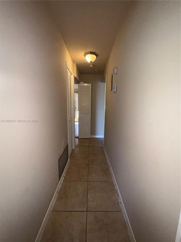 4100 Crystal Lake Dr 407, Deerfield Beach, FL 33064