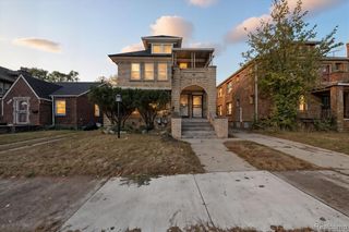 15091-15093 Petoskey Avenue, Detroit, MI 48238