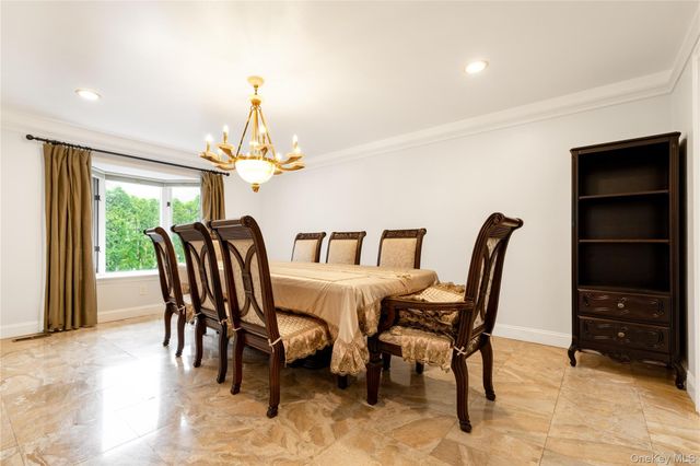 12 Bolton Drive, Manhasset, NY 11030