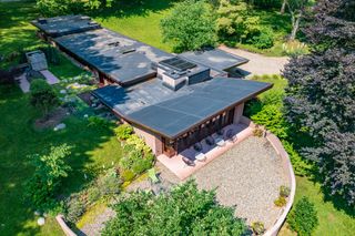 11090 Hawthorne Drive, Charleston Twp, MI 49053