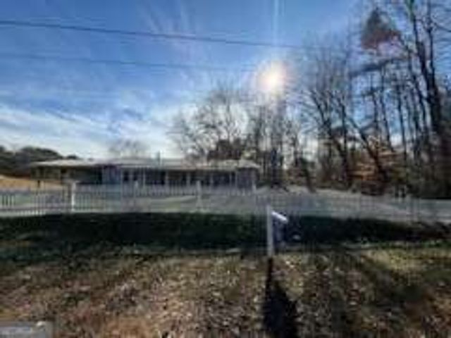 305 Daisy Street NW, Resaca, GA 30735