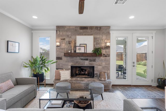 38 N Shore Circle, Waco, TX 76708