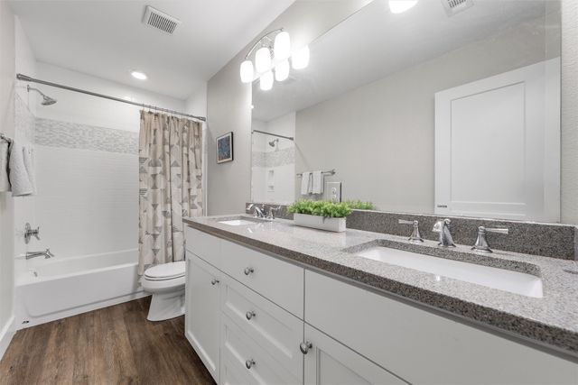 38 N Shore Circle, Waco, TX 76708