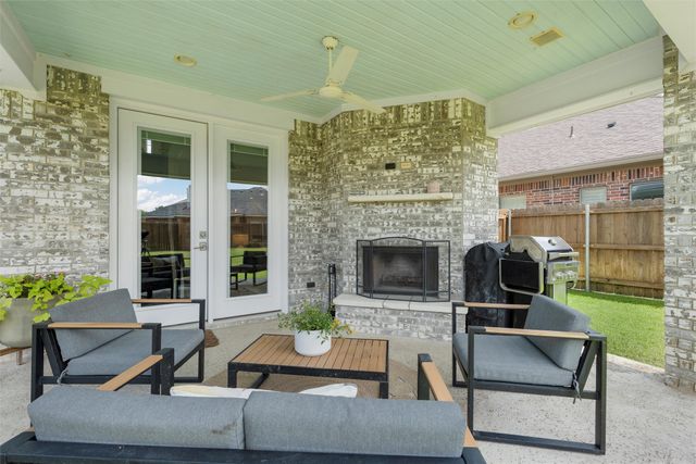 38 N Shore Circle, Waco, TX 76708