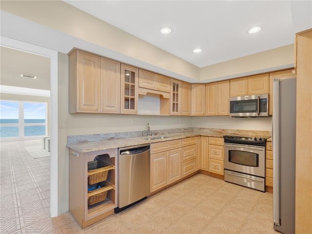 5000 Highway A1a None 430, Vero Beach, FL 32963