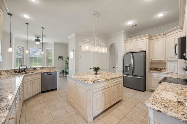 107 Fairway Parks Drive, Corsicana, TX 75110