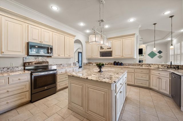 107 Fairway Parks Drive, Corsicana, TX 75110