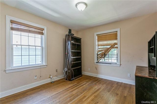 39 Croydon Road, Yonkers, NY 10710