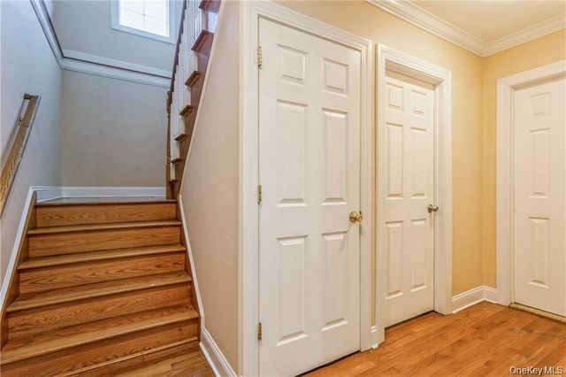 39 Croydon Road, Yonkers, NY 10710