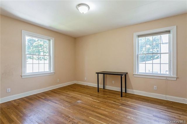 39 Croydon Road, Yonkers, NY 10710