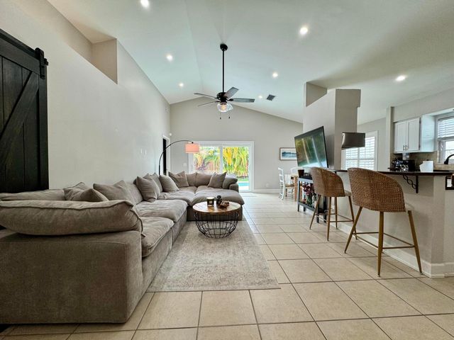 6135 Drake Street, Jupiter, FL 33458