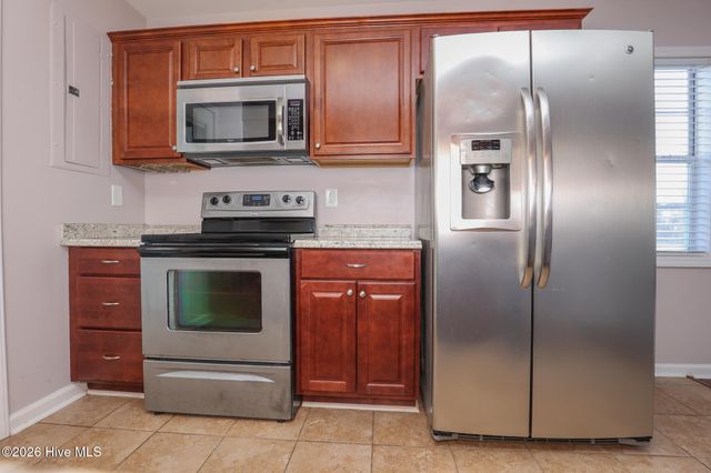 92 Shoreline Drive D, Jacksonville, NC 28540