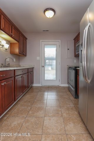 92 Shoreline Drive D, Jacksonville, NC 28540