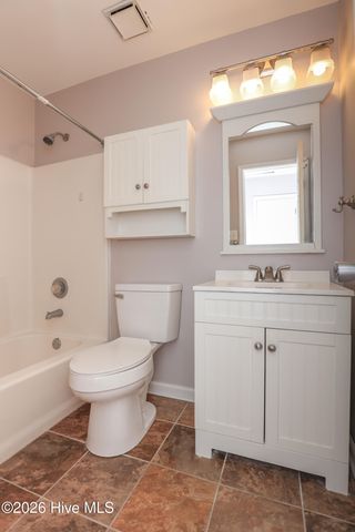 92 Shoreline Drive D, Jacksonville, NC 28540