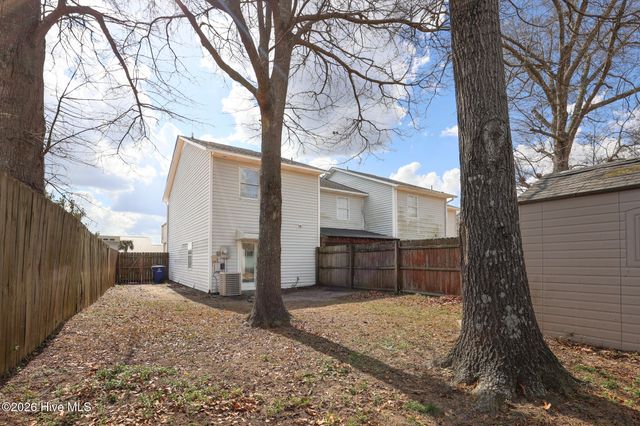 92 Shoreline Drive D, Jacksonville, NC 28540