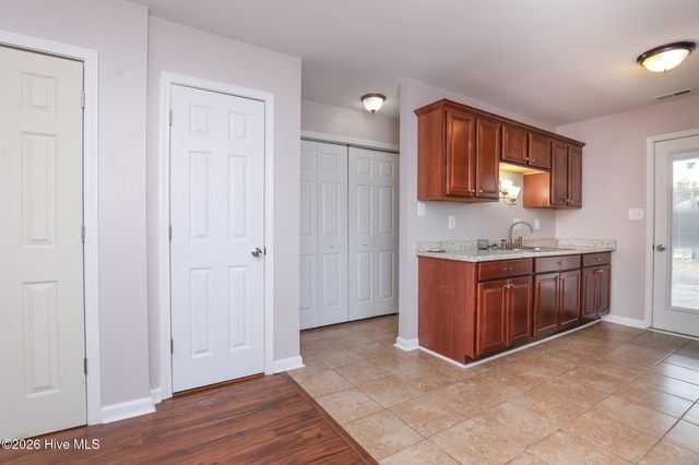 92 Shoreline Drive D, Jacksonville, NC 28540