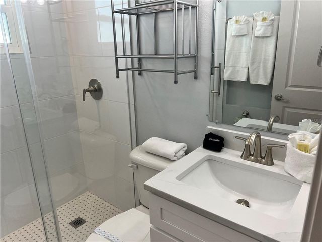 6020 MIDNIGHT PASS ROAD 32, Sarasota, FL 34242