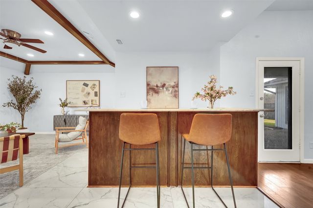 2424 Valley Frg, Richardson, TX 75080