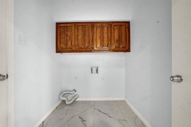 2424 Valley Frg, Richardson, TX 75080